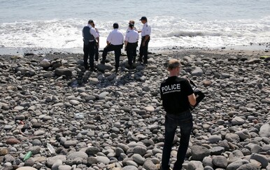 Mjesto na kojem je isplivao dio krila nestalog aviona