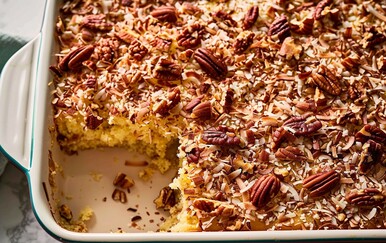 Kolač s ananasom, kokosom i pekan orasima recept