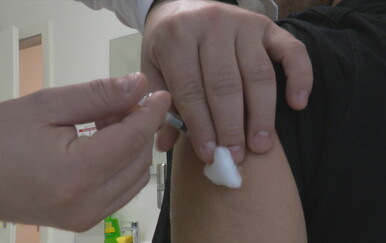 Raste broj zaraženih, jedna skupina posebno pogođena: "Imamo sve više ljudi sa simptomima, vrlo se lako širi"