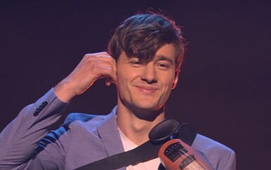 Svebor Mihael Jelić u prvoj polufinalnoj emisiji showa Supertalent