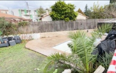 Tinejdžeri autom sletjeli u bazen