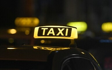 Drama u Njemačkoj: Pijane djevojke se posvađale s taksistom, a onda su napravile kaos