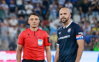 Fotografija Bojana Zobenice: Pomoćni sudac derbija navijao na utakmici Dinama