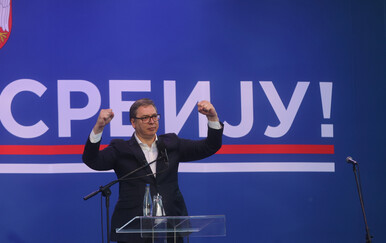 Vučić: Srbija se digla kao feniks iz pepela
