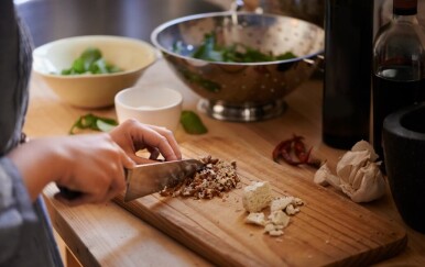 Stručnjaci otkrivaju: Ove 3 navike nakon 19 sati smanjuju upalu u tijelu!