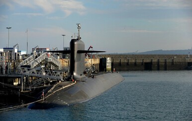 Francuska ratna mornarica otvorila vatru na dronove iznad vojne baze