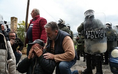 Neredi u Grčkoj: Policija ispalila suzavac na poljoprivrednike