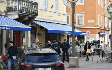 Umrla žena na stubištu u Rijeci: Pronađen i ozlijeđeni muškarac