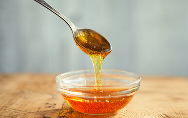 Kašljete i nemate nemate nikakav lijek kod kuće? Ne trebate ići u ljekarnu, dovoljna može biti i ova svima poznata namirnica