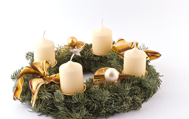 Kako se piše: Došašće ili došašće