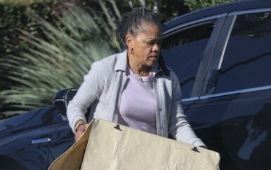 Doria Ragland u javnosti prvi puta od zdravstvenih problema bivšeg supruga