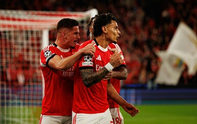 VIDEO Ivanović iskoristio rijetku priliku u rušenju Napolija, Leko potopljen u debiju