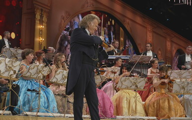 Vodimo vas iza kulisa velikog božićnog spektakla glazbenog virtuoza Andrea Rieua