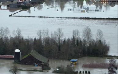 Velike poplave na sjeverozapadu SAD-a: Evakuirani deseci tisuća ljudi
