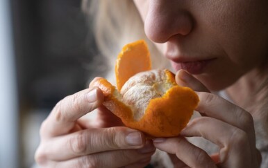 Ovaj neobičan simptom može predvidjeti srčani udar – provjerite ga na vrijeme!