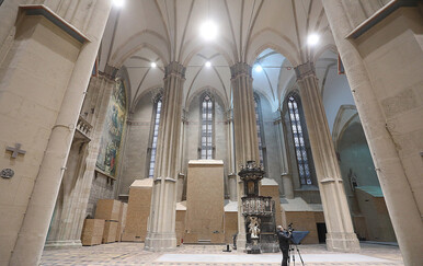 FOTO Pogledajte kako izgleda obnovljena unutrašnjost katedrale: Nadbiskup Kutleša najavio misu polnoćku