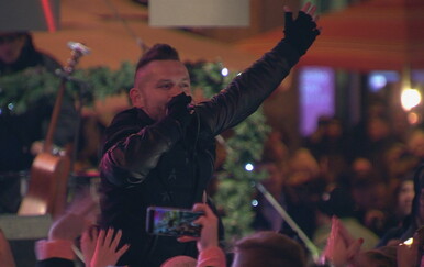 Čarolija rukom rađena, nova pjesma i humanitarno srce: Ivan Dečak otkriva što mu znači pomaganje.