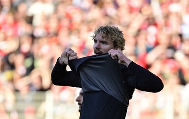 Nick Woltemade zabio autogol na utakmici Sunderland - Newcastle United