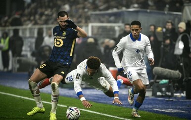 Najluđa utakmica godine: Auxerre - Lille 3:4 i četiri crvena kartona