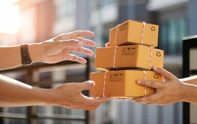 Mystery Lux nakon ludnice u Osijeku stiže u Zagreb: Paketi su ondje planuli, a sada se očekuju još veće gužve