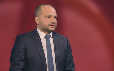 Siniša Hajdaš Dončić u Dnevniku Nove TV: "HDZ je zbog Tuđmana i ZDS-a prekršio Božju zapovijed"