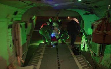 Helikopter HRZ-a prevezao dvoje novorođenčadi iz Dubrovnika u Split