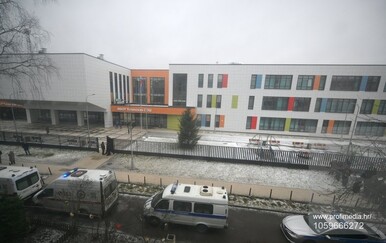 Napad u školi u Rusiji: Jednog dječaka ubio, drugog držao kao taoca, snimao krvavi pir