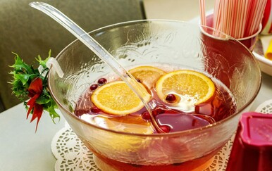 Što je božićni punč?