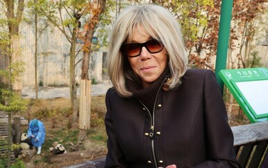 Brigitte Macron se ispričala zbog uvreda feministkinjama