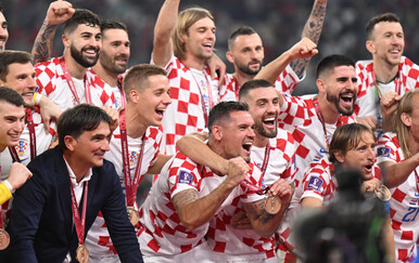 Hrvatska nogometna reprezentacija slavi broncu na SP-u Katru