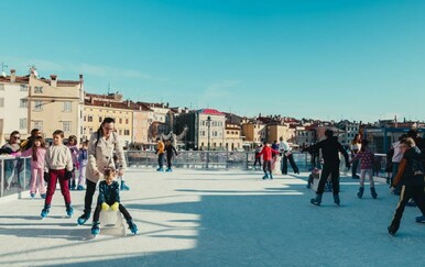 U Kvarneru i Istri za vikend postavljena dva velika klizališta, posjetitelje će oduševiti svjetlosni efekti
