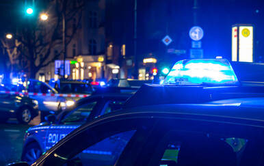 Tinejdžer u Njemačkoj uhićen zbog pokušaja ubojstva dvojice policajaca