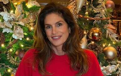 Cindy Crawford pokazala božićne ukrase u svojoj vili