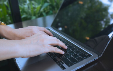 Amerikanac zbog memea proveo 37 dana u zatvoru: Sad tuži okrug