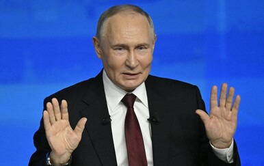 Nasmiješeni Putin komentirao sukobe u svijetu: "Situacija se sve više pogoršava"