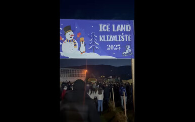 VIDEO Stotine Hrvata prosvjedovalo zbog adventa: "Ovo je skandal, naoružanu policiju su poslali na djecu"