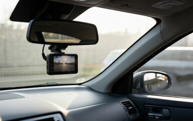 Pazite što radite, snimaju vas: Uber uvodi "auto kamere"