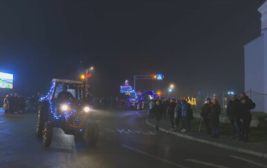 U Novoj Rači zasvjetlila kolona traktora i kamiona
