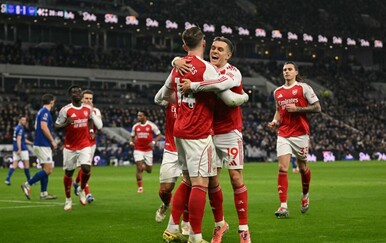 VIDEO Arsenal s bijele točke natrag na vrh Premier lige: Crystal Palace potopljen u Leedsu