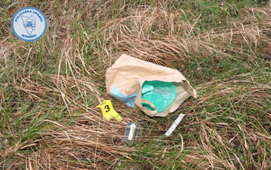 FOTO Policija uhvatila dilera: Drogiran pokušao pobjeći pa udario u policijsko vozilo