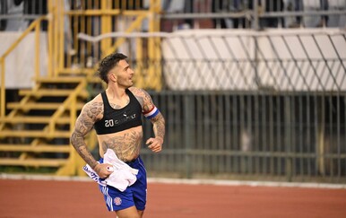 UŽIVO Potpuna ludnica na Poljudu! Livaja vratio vodstvo Bijelima pa dobio crveni, Hajduk ostao s devetoricom