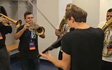 Svebor Mihael Jelić oduševio je i iza pozornice Supertalenta