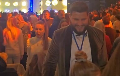 Ovako se prepuna zagrebačka Arena zabavlja uslijed najgledanijeg showa u Hrvatskoj!