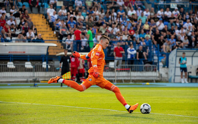 Livaković može pakirati kufere za Zagreb: Girona krenula po golmana Barcelone?!