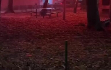 Dekoracija u Nišu uspoređena s popularnom serijom! Vidite li i vi sličnost?