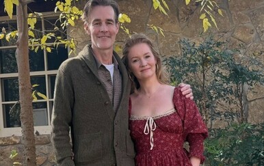 Zvijezda kultne serije u zagrljaju obitelji uslijed teške borbe