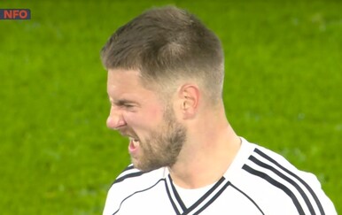 VIDEO Prizor od kojeg su svi pred TV-om jauknuli: Kamera zumirala ruku, bolje da nije