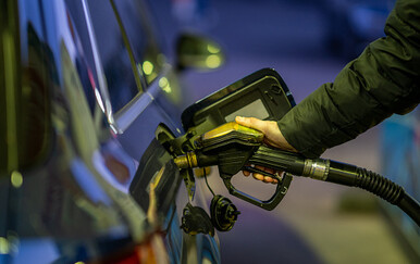 Muškarac usred noći stao na benzinsku pa pronašao nešto neočekivao: Odmah je pozvao policiju