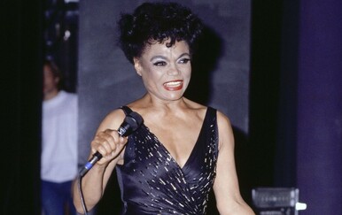 Tužna životna priča pjevačice Earthe Kitt čiji je božićni hit ''Santa Baby''