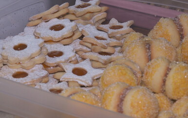 Za vrijeme blagdana neki samo peku kolače, a neki ih kupuju gotove